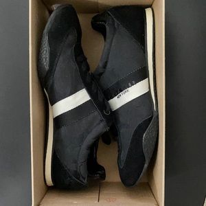 Coach walking shoes in black